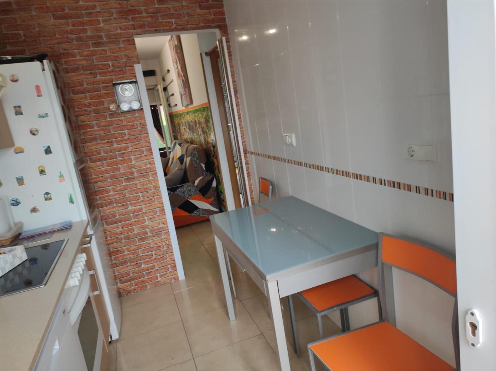 Chalet Bajo Con Jardin, Patio, Cenador Y Barbacoa. Viveda Bagian luar foto